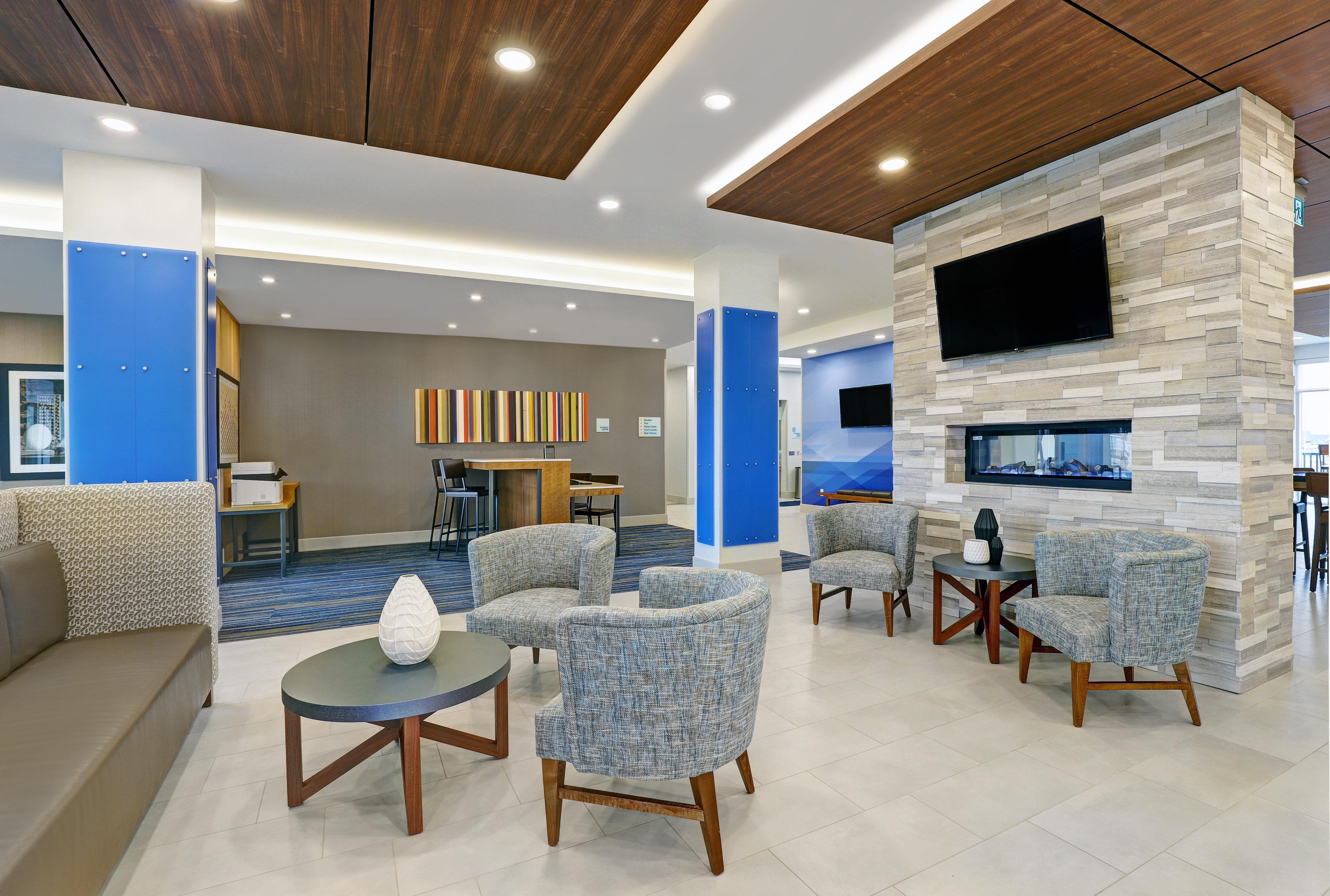 Holiday Inn Express&Suites - Port Elgin Exterior foto